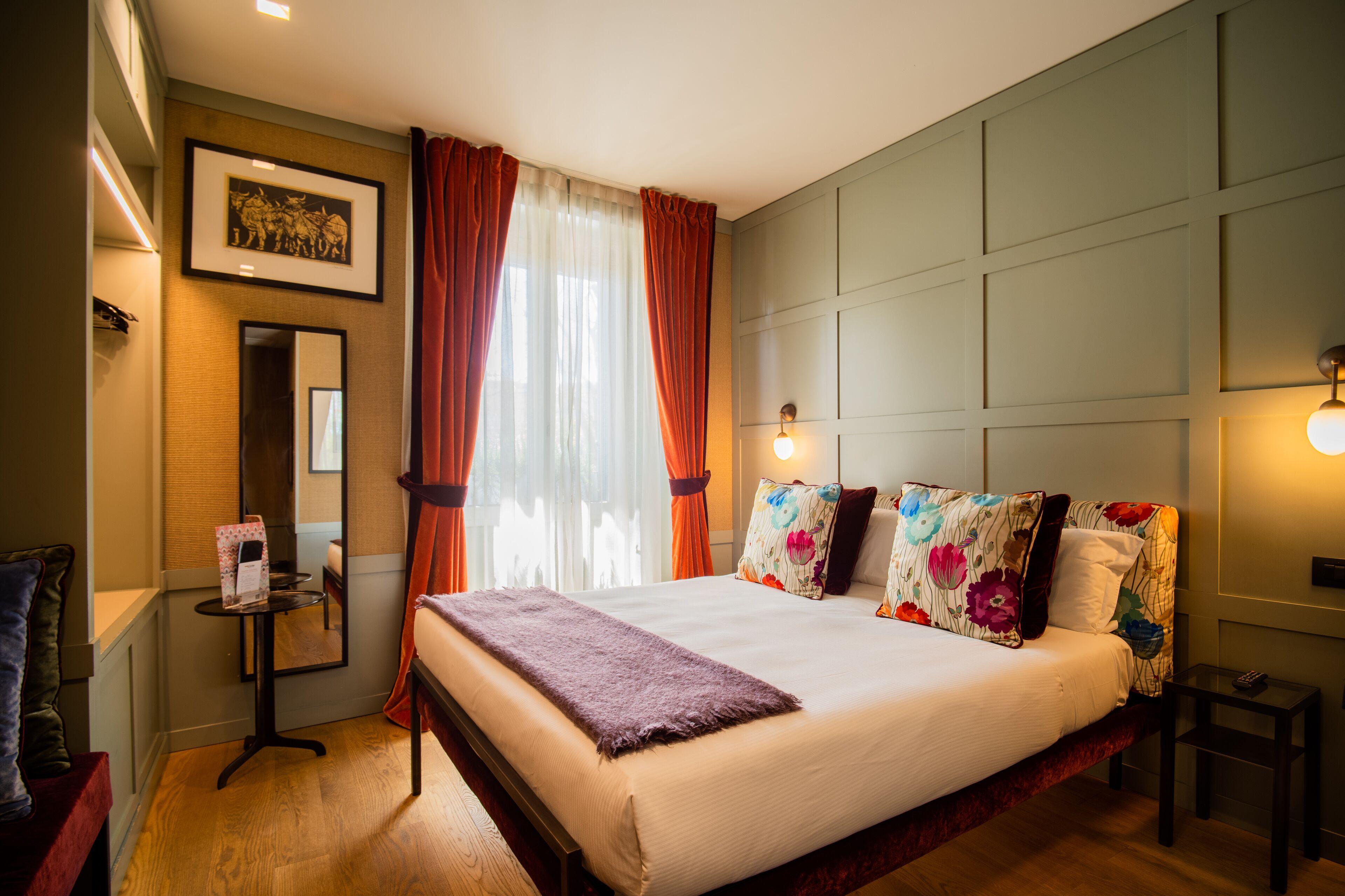 Living Suites, Milan
